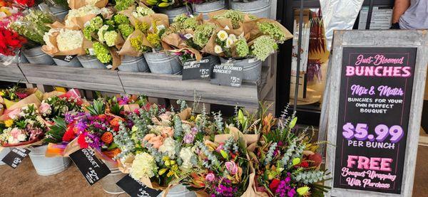 Lazy Acres Market - Mission Hills