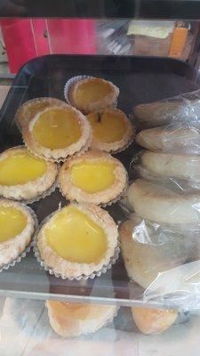 Egg tart with a bug resident