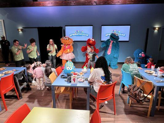 Dine with Elmo and Friends buffet event at Sesame Place San Diego, CA