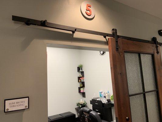 Sumi Brows Threading