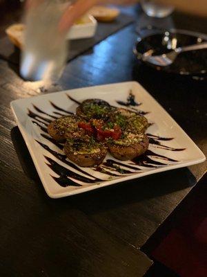 Champiñones al ajillo