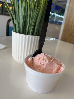 Pine nut ice cream. Taste very similar to buttered pecan.