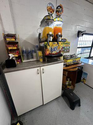 Crossroads Country Store