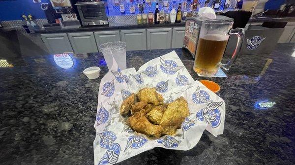 Cilantro Lime dry rub wings w/Buffalo on the side