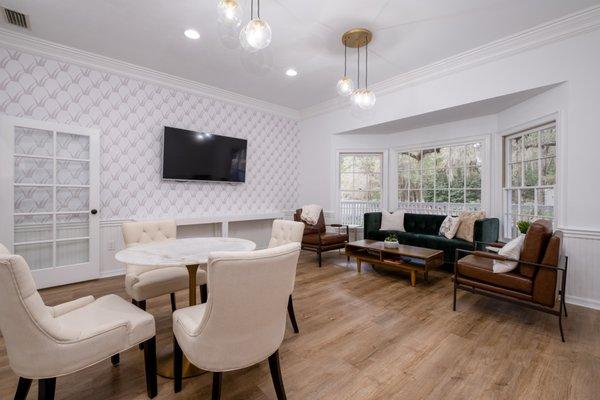 Better Homes and Gardens Real Estate Thomas Group