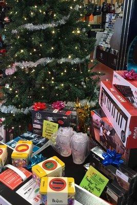 We're ready for the holidays at Metz Music! Thank you for shopping local!