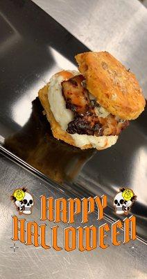 Buffalo chicken slider