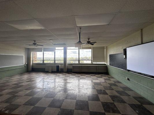 Crossroads West Side