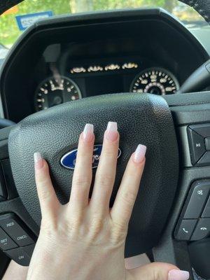 V Nails