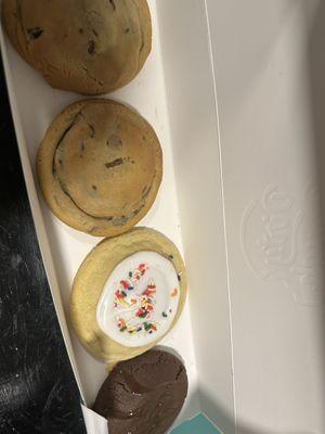 Chocolate chip, strawberry tart, and the Brooky