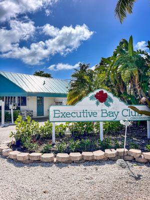 Executive Bay Club
