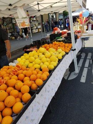 THE WALL - Food, Flowers, & Farmers Market