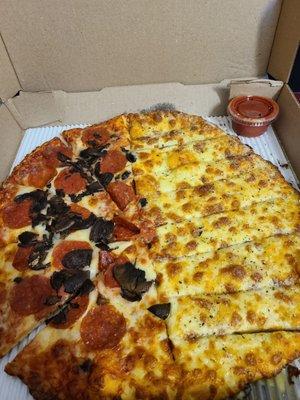 I ordered a pizza with pepperoni and mushrooms. Only half had pepperoni and mushrooms.