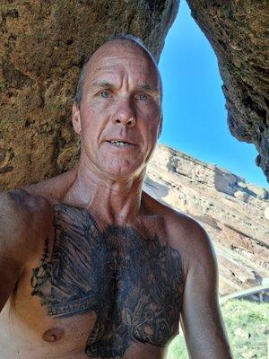 Servicios de La Raza