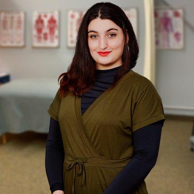 Licensed Acupuncturist Aniela Peiffer at Alba Acupuncture, LLC in Robbinsdale, MN.