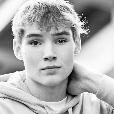 Timeless Portraits By Liz