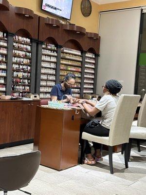 Garden Bay Nails & Spa