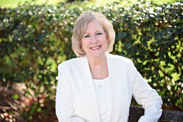 REALTOR® for more than 15 years. I love my job!