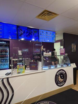 Insomnia Cookies
