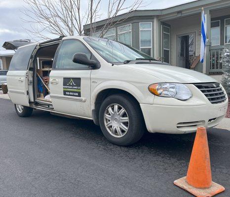 Handyman Lamb LLC Small Project Experts. We Provide Solutions.