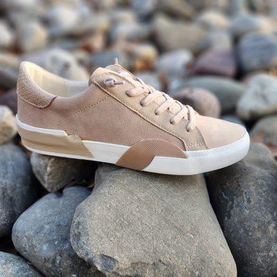Dolce Vita Zina Sneaker in Beige Multi