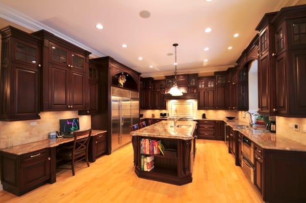 Custom Kitchens & Kitchen Remodeling