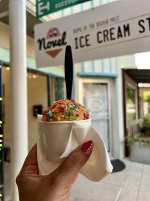 Thai tea with fruity pebbles on top