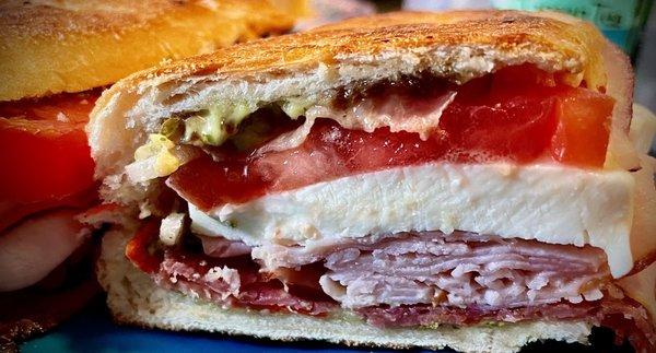 Ellie's Downtown Deli & Catering