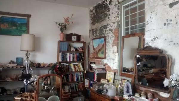 Eagles Roost Antiques