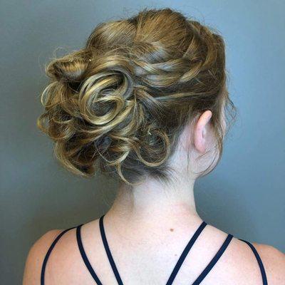 Jennifer's Hair Studio & Barber Shop