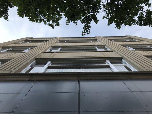 Glass Press Properties