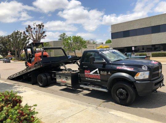 M & R Towing