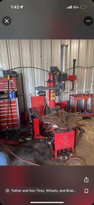 Five Brothers Tires Shop