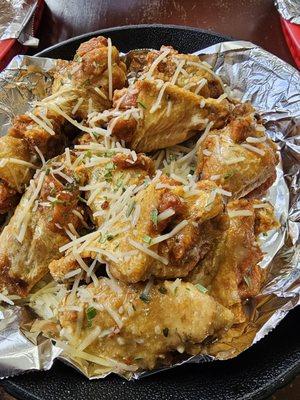 Garlic parmesean wings