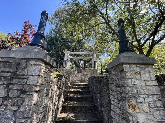 Shadyside Memorial Park