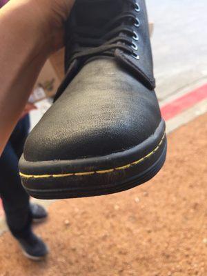 As you can see, there is absolutely no damage to these shoes.