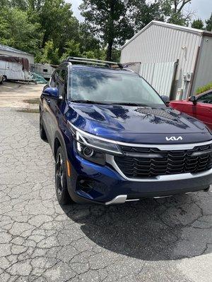 Henry's Collision Auto Body