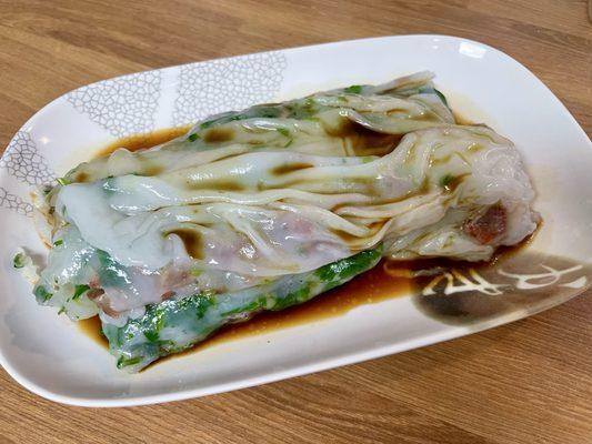 Silky smooth bbq pork steamed rice roll