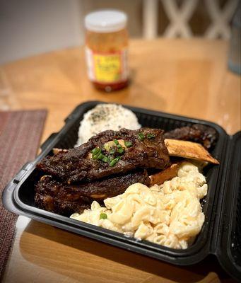 Big Bros Hawaiian Grill