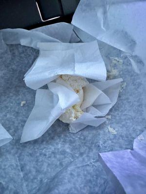 Thank goodness, they gave me napkins to wipe off what must've been a pound of cream cheese on a sandwich. Give me less and charge me less!