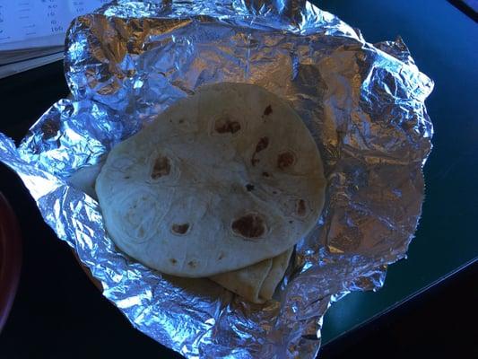 Tortillas flour for queso con pollo dish