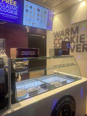Insomnia Cookies