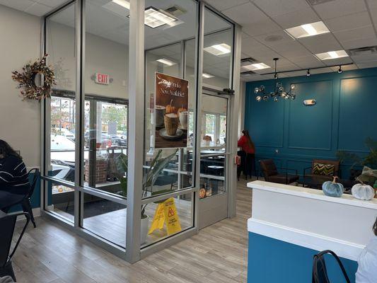 Turquoise Bakery And Cafe