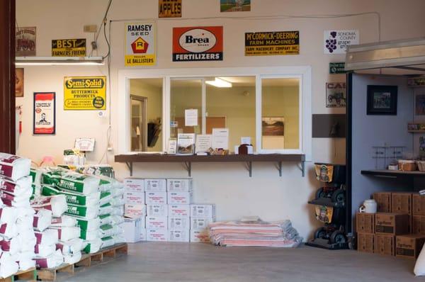 Le Ballister's Seed & Fertilizer