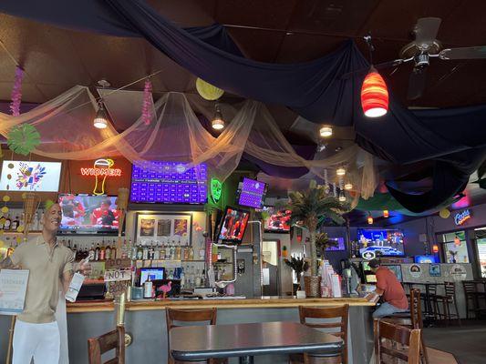 West Union Sports Pub