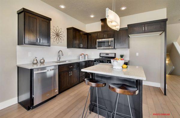 Jon Eisfelder - 208 Houses