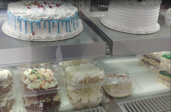New and fun cakes, cupcakes, mini-slices, and parfaits. Always something new every time I go in.
