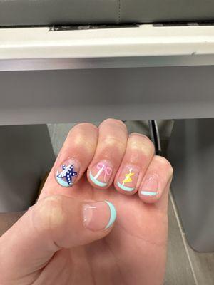 These are the nails my daughter got.