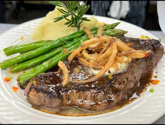 The New York Strip, The Oak