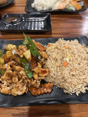 Hunan chicken with fried rice